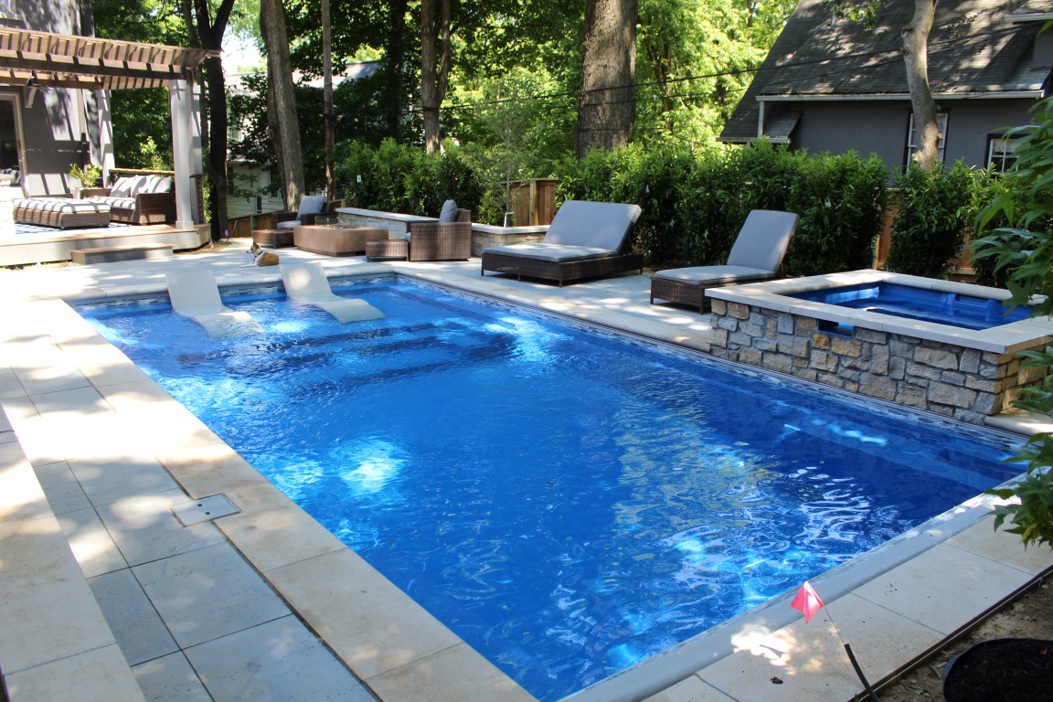 North State Pools: fiberglass pool builders for North Carolina